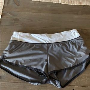 Lululemon Run Times short - 2 1/2 inch